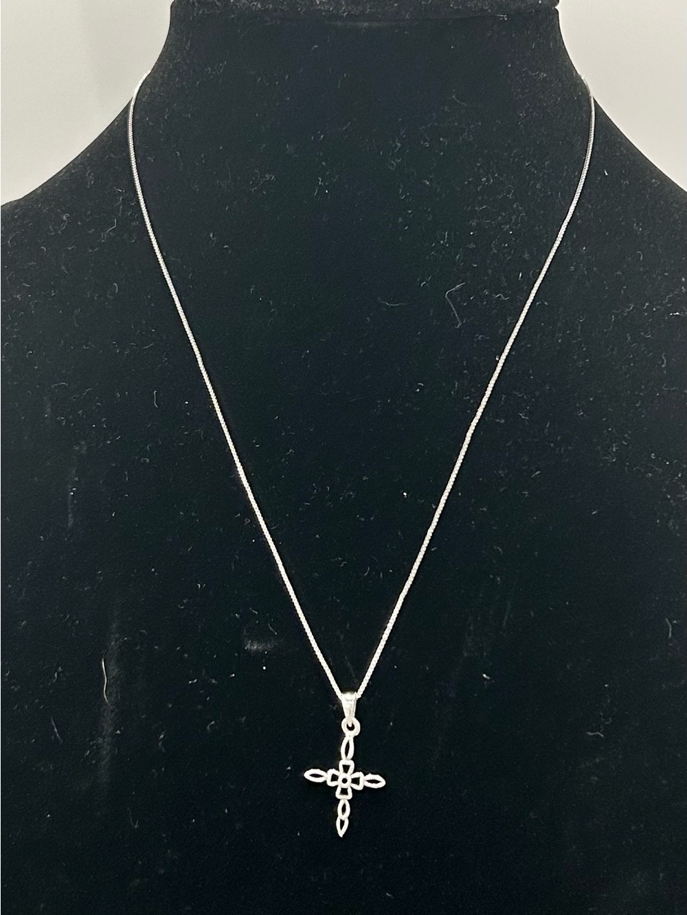 Jane Seymour Sterling Silver Cross Pendant Necklace - Silver